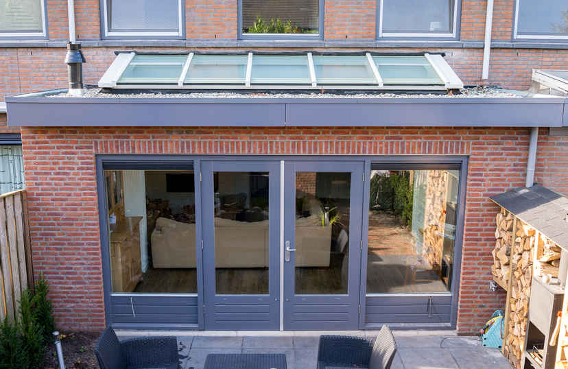 Uitbouw + lichtstraat